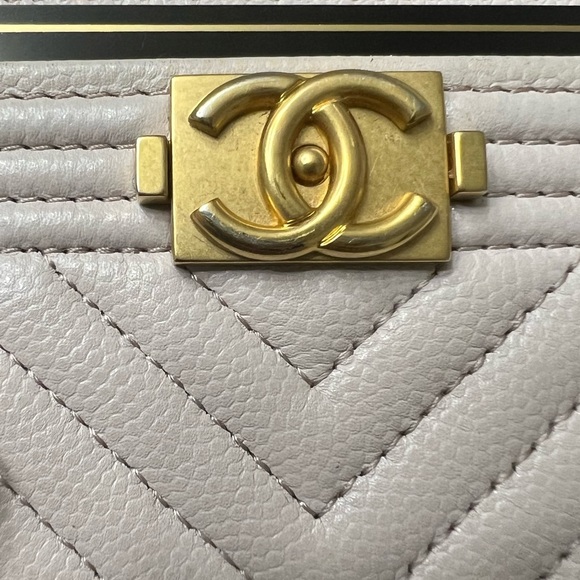 Chanel Cardholder - Picture 10 of 11